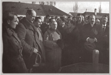 Mihály Károlyi speaking to crowd in 1919