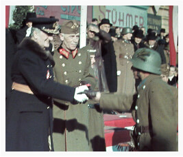 Horthy honoring returning soldiers during the Hungarian re-occupation of Transylvania
