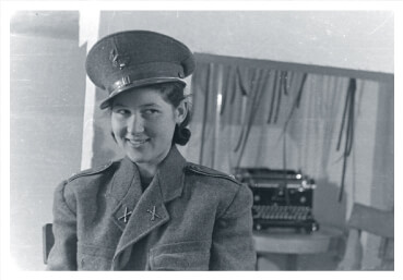 Female recruit  to the Hungarian Communist Party