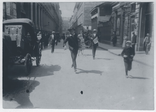 Delivery boys in Budapest around 1900