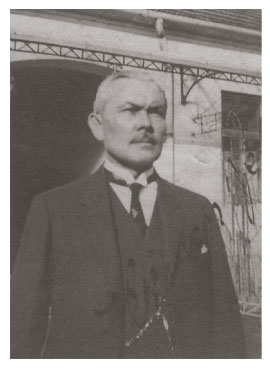 Ironsmith master Béla Hikman